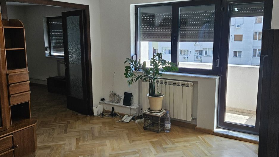Apartament cochet, ultra-spatios, patru camere, Calea Mosilor - Poză 7