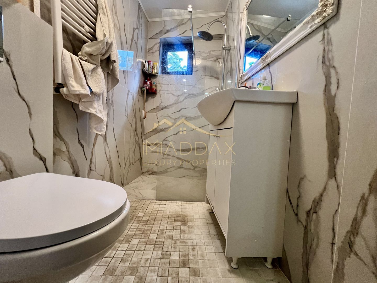 Casa **8 camere** // Domenii - Poză 11