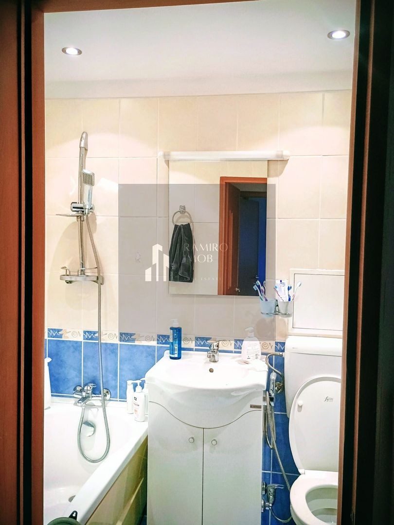 Apartament 3 camere | 70 mp | Loc de parcare și boxă - Poză 5