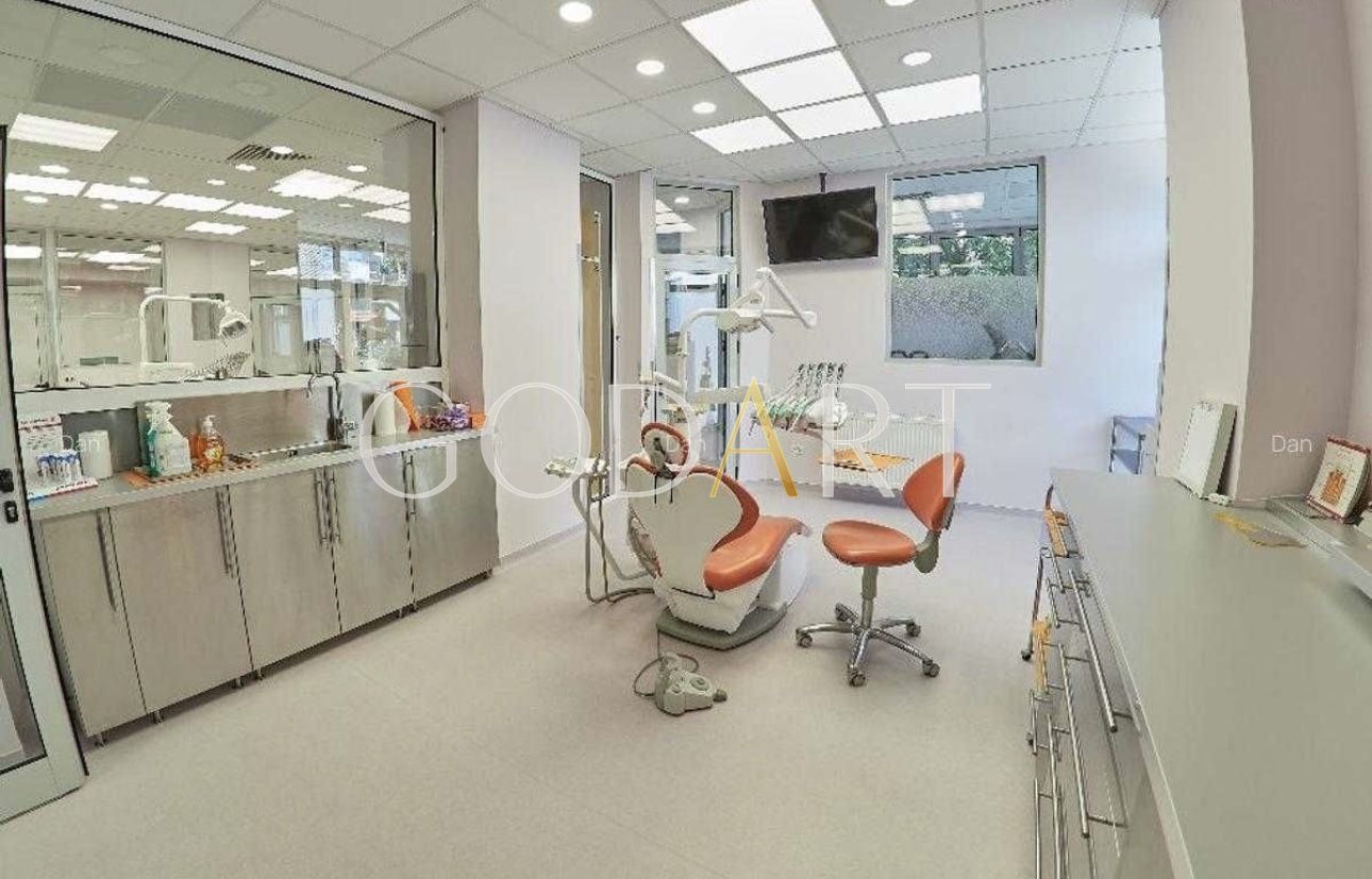 SPAȚIU COMERCIAL ULTRACENTRAL | PARCARE PRIVATA - Poză 2