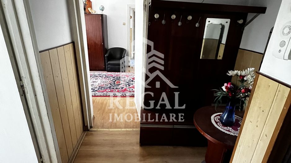 Apartament 2 camere, 43 mp, balcon mare, acoperiș, etaj 4/4 - Poză 5