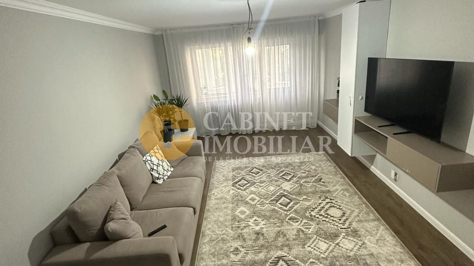 Nicolina -Apartament 4 Camere Decomandat  Bloc 1986 - Poză 1