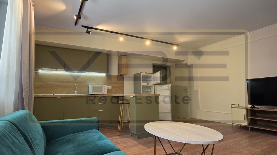 Apartament  Parcul Copou -   LUX- MODERN ! - Poză 1