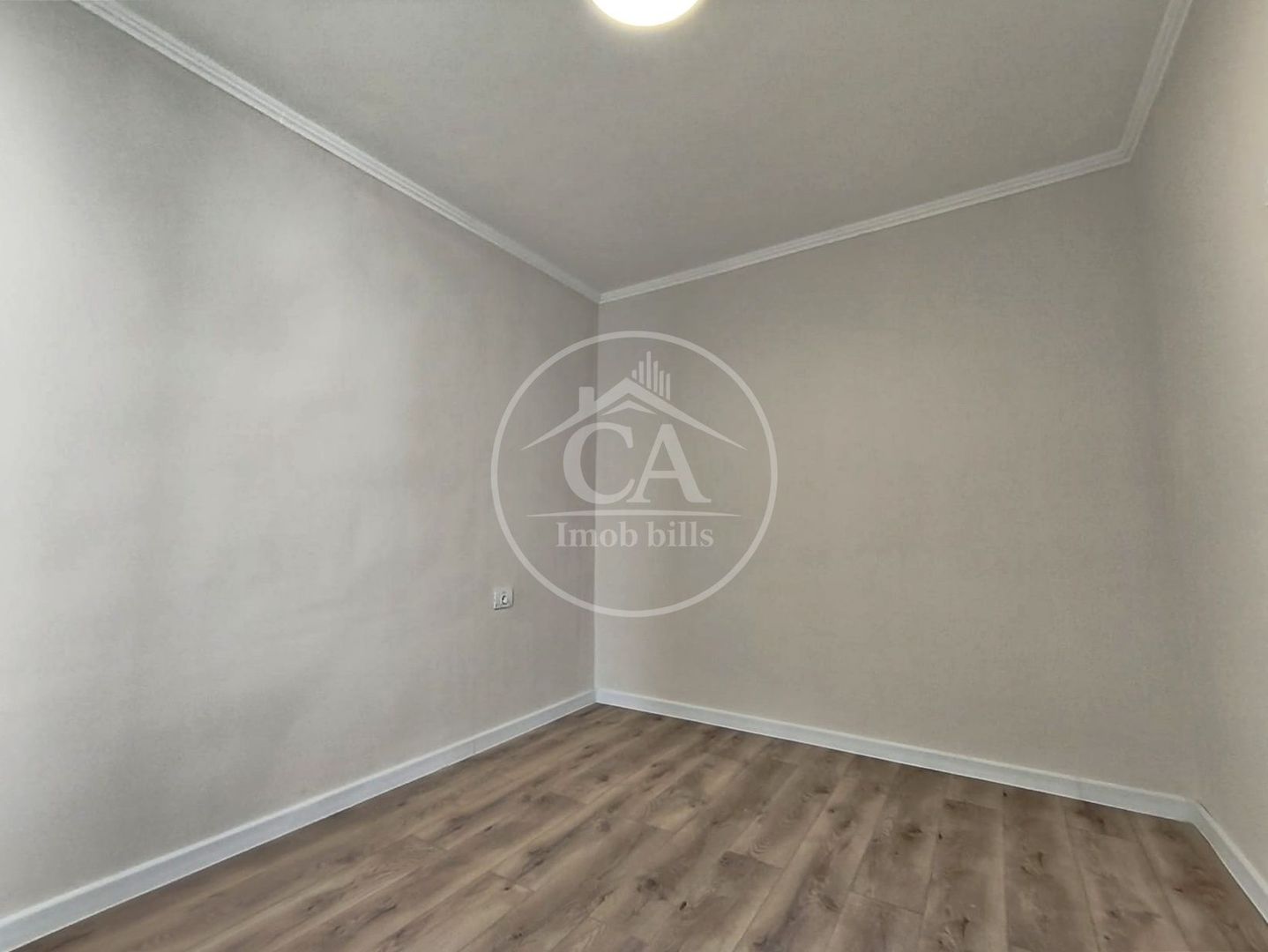 Apartament de vânzare cu 2 camere în zona Rogerius, Oradea - Poză 5