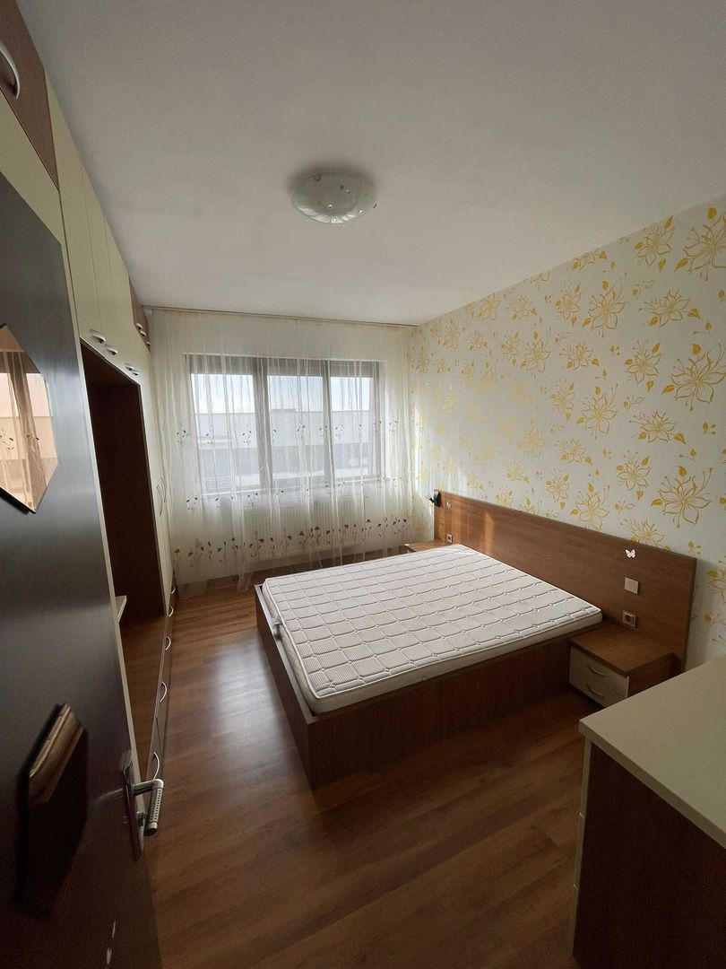 Apartament 3 Camere Lux, Uverturii, Parcare, Centrala Proprie - Poză 2