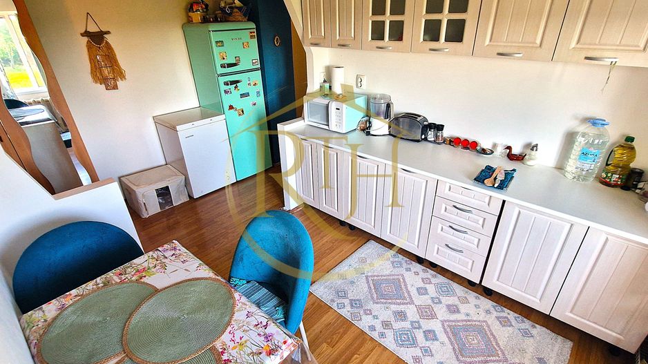 Vand apartament 2 camere,zona linistita cu mult spatiu verde ,0 Comision - Poză 13