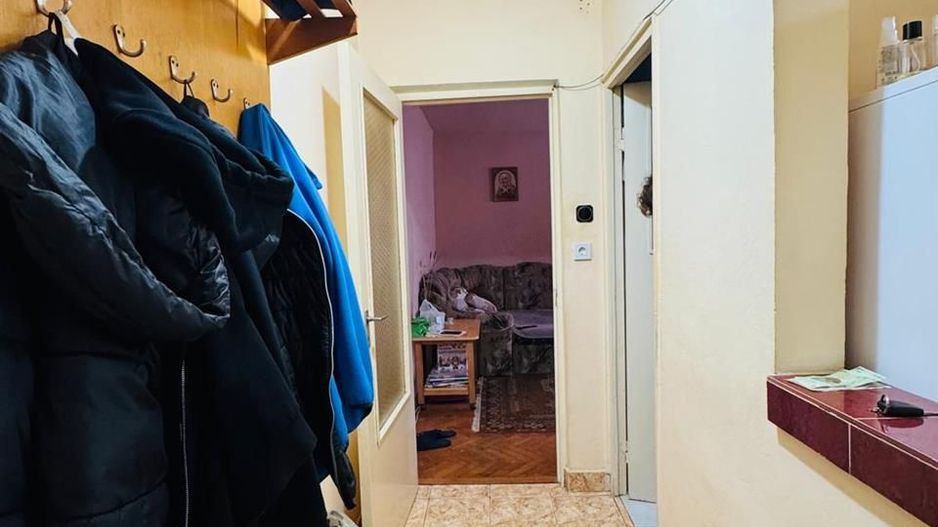 Apartament 2 camere semidecomandat Razboieni - Poză 8