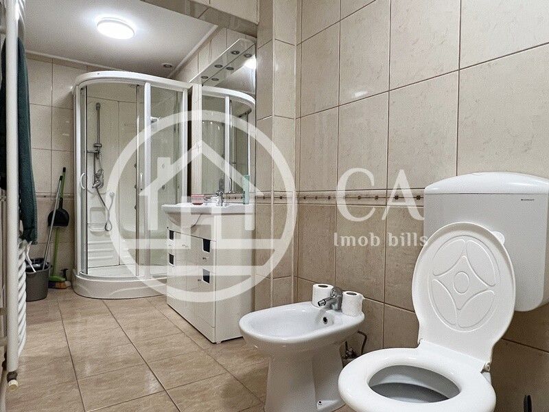 Apartament de închiriat cu 3 camere în zona Rogerius, Oradea - Poză 7