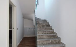 Vila Noua Tunari | 6 Camere si 4 Bai - Poză 6