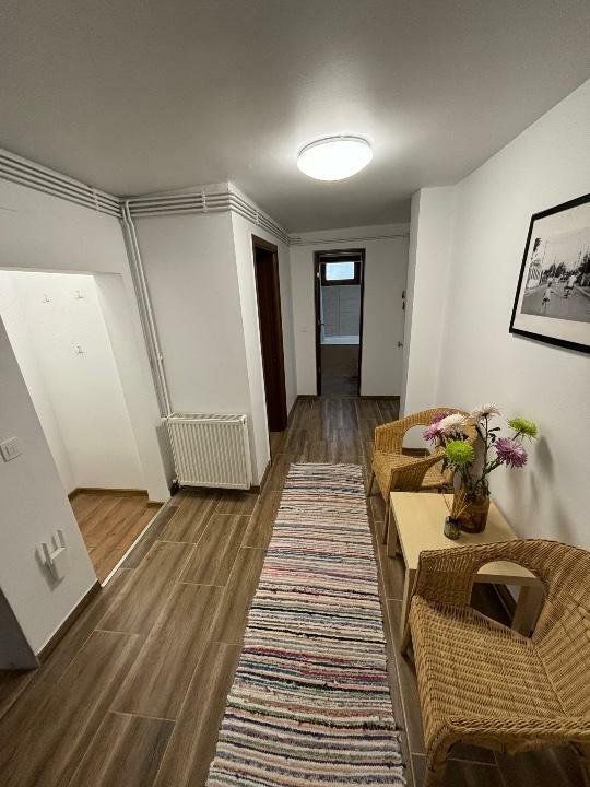 Casa/Vila P+1 individuala cu 3 camere - zona 1 Mai - Poză 3