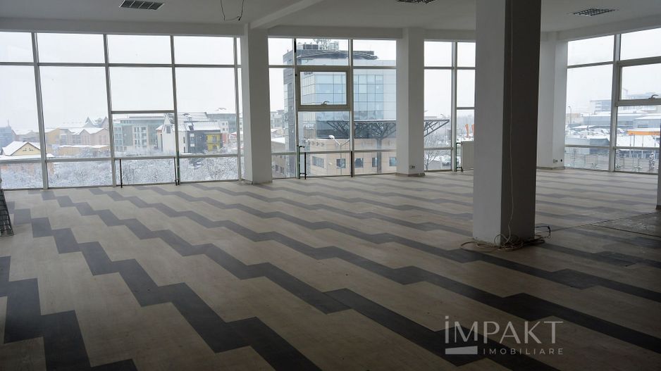 Cladire de birouri cu  spatii vitrate generoase in Zorilor. - Poză 9
