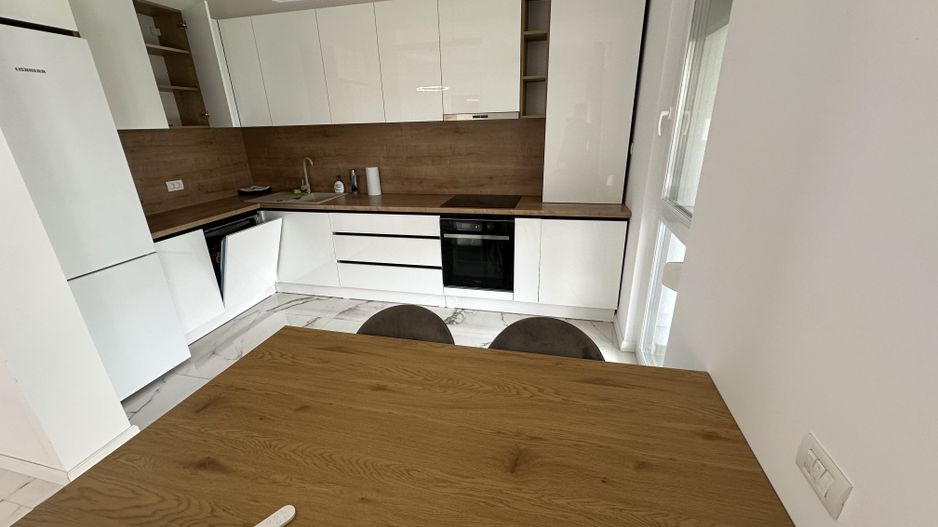 Duplex despărtit  prin garaj zona Ikea - Poză 2