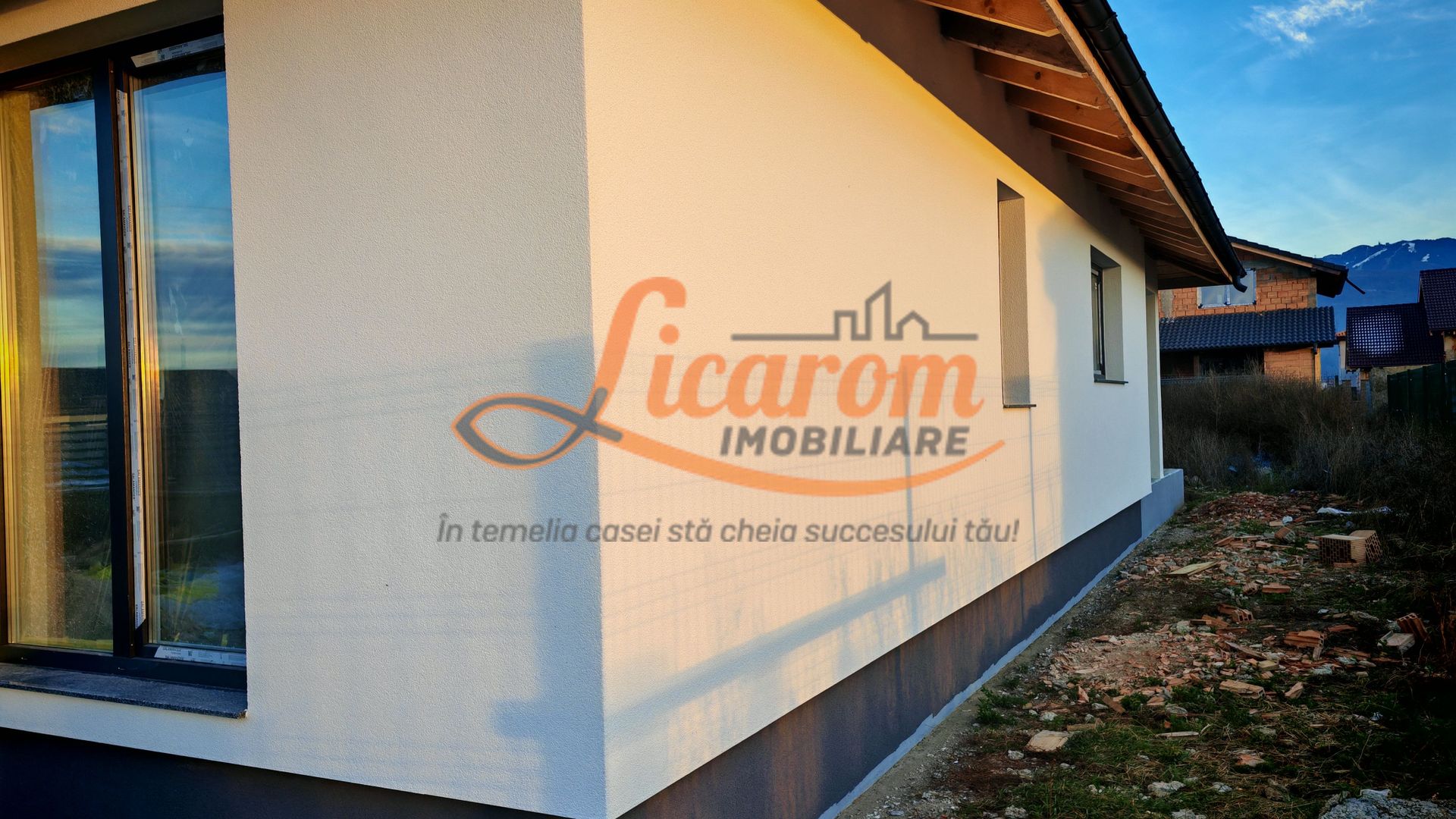 Casa la cheie in CRISTIAN pe Parter, zona de vile,270.000 euro - Poză 3