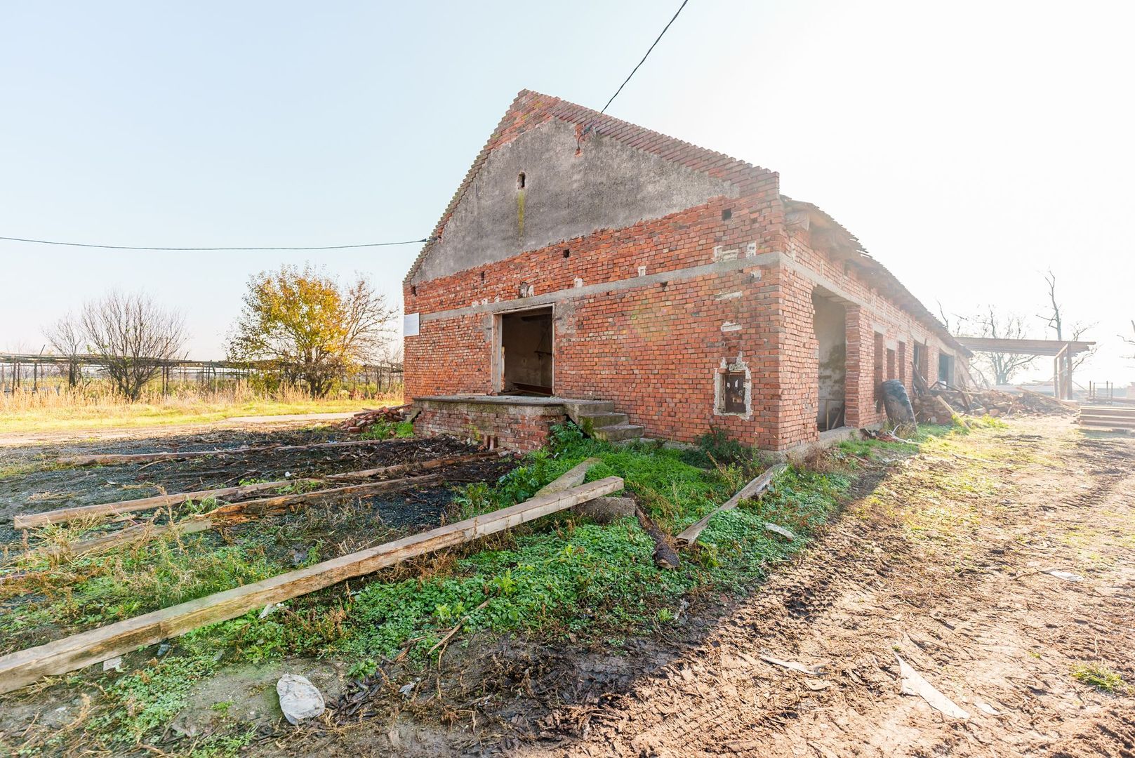 Depozit/hală cu teren de 1700mp - Poză 5