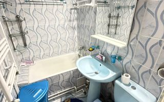 3 Camere Semidecomndat- Mobilat si Utilat- zona Alexandru Cel Bun - Poză 4