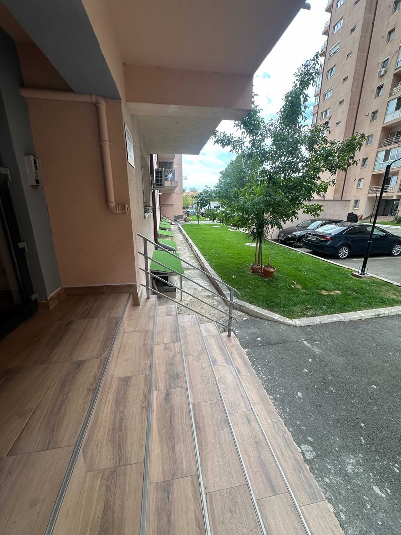 Garsoniera spatioasa,mobilata si utilata,pret corect - Poză 3