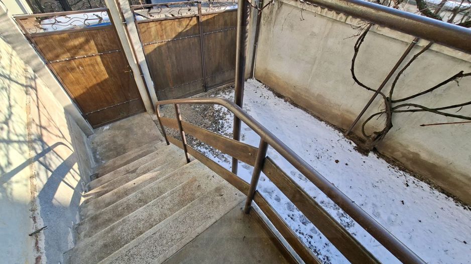 Apartament modern 3 camere curte individuala pe Bulevardul Victoriei - Poză 20