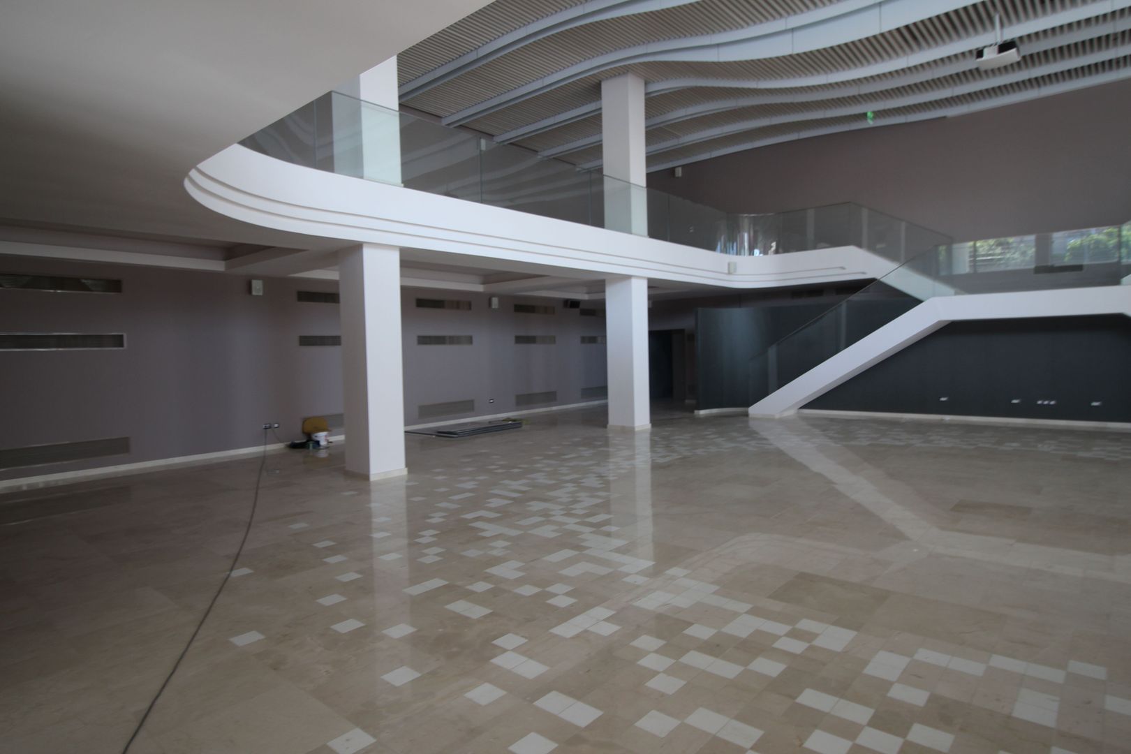 Spațiu comercial / shworoom 1.000 mp - Poză 2