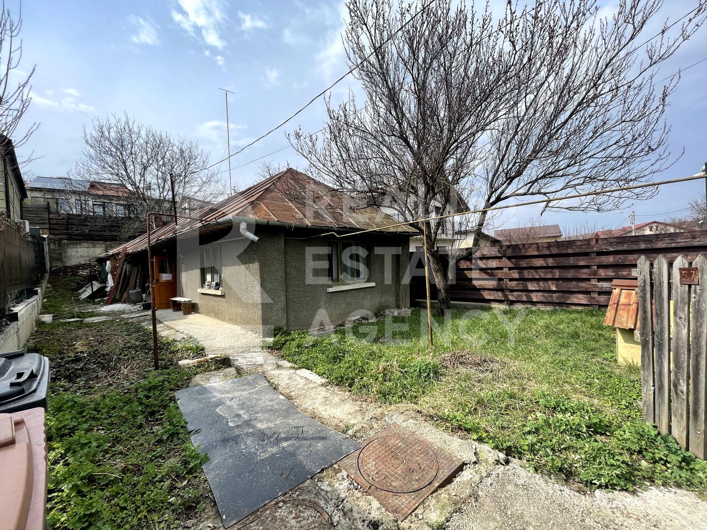 Casă + teren în Iași – Strada Albineț - Poză 2