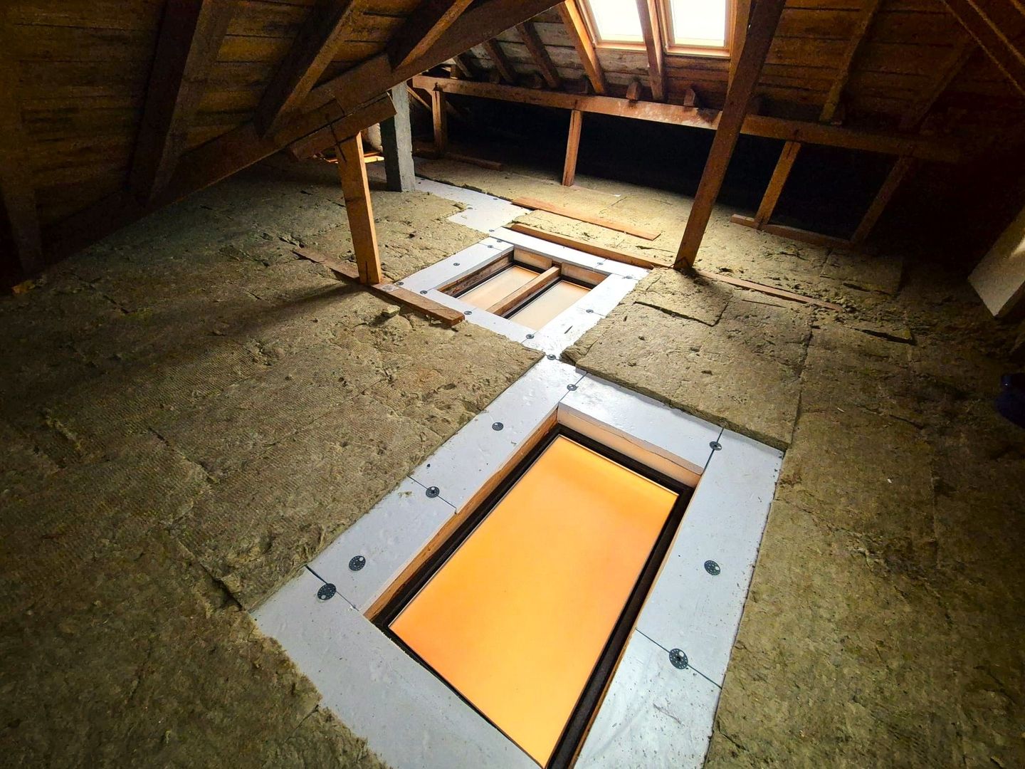 Comision 0 - Apartament în vilă, spațios, priveliște spre cabana Postăvaru - Poză 7