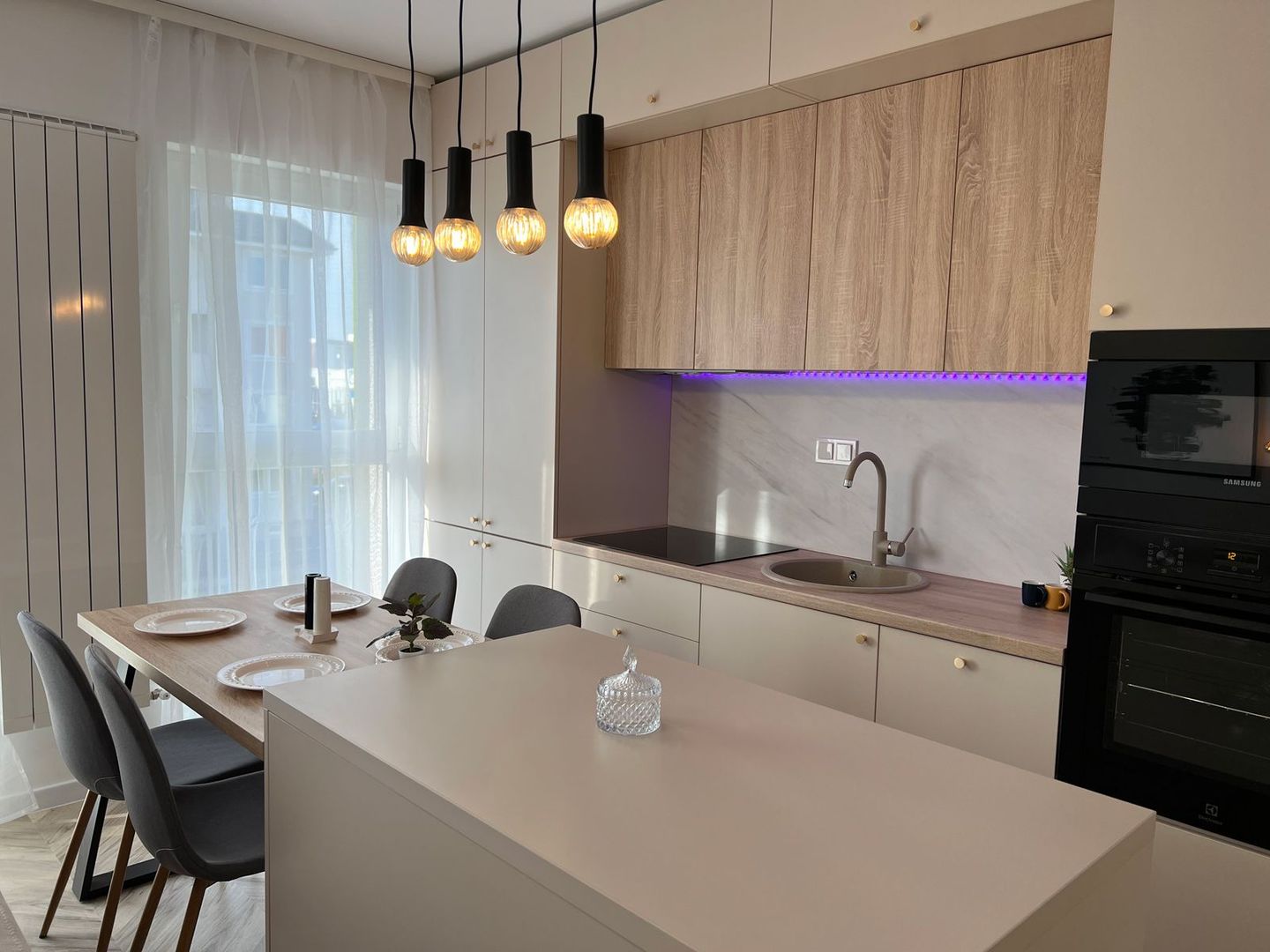 Pret PROMO 2 camere 57 mp  Bucium 87500 euro - Poză 1