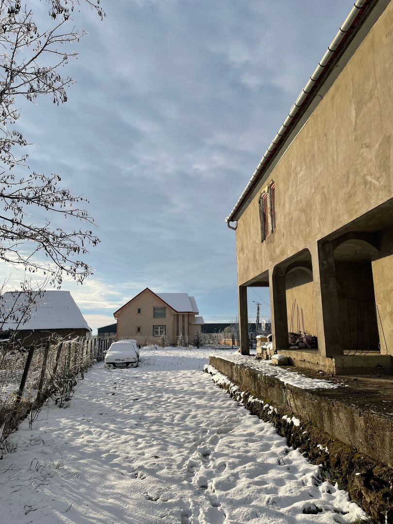 Casa De Vanzare // 320mp2 Utili // 2 intrari separate - Poză 3