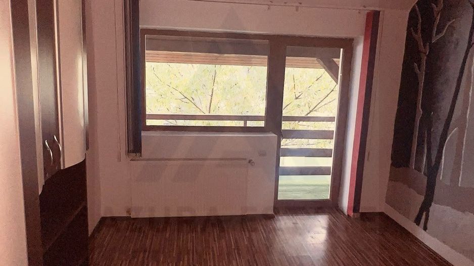 Casă cu 4 camere, curte proprie și 2 balcoane – Șelimbăr - Poză 7