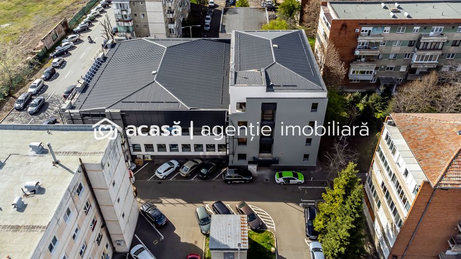 Spațiu modern de inchiriat destinat clinicilor sau companiilor - Poză 1