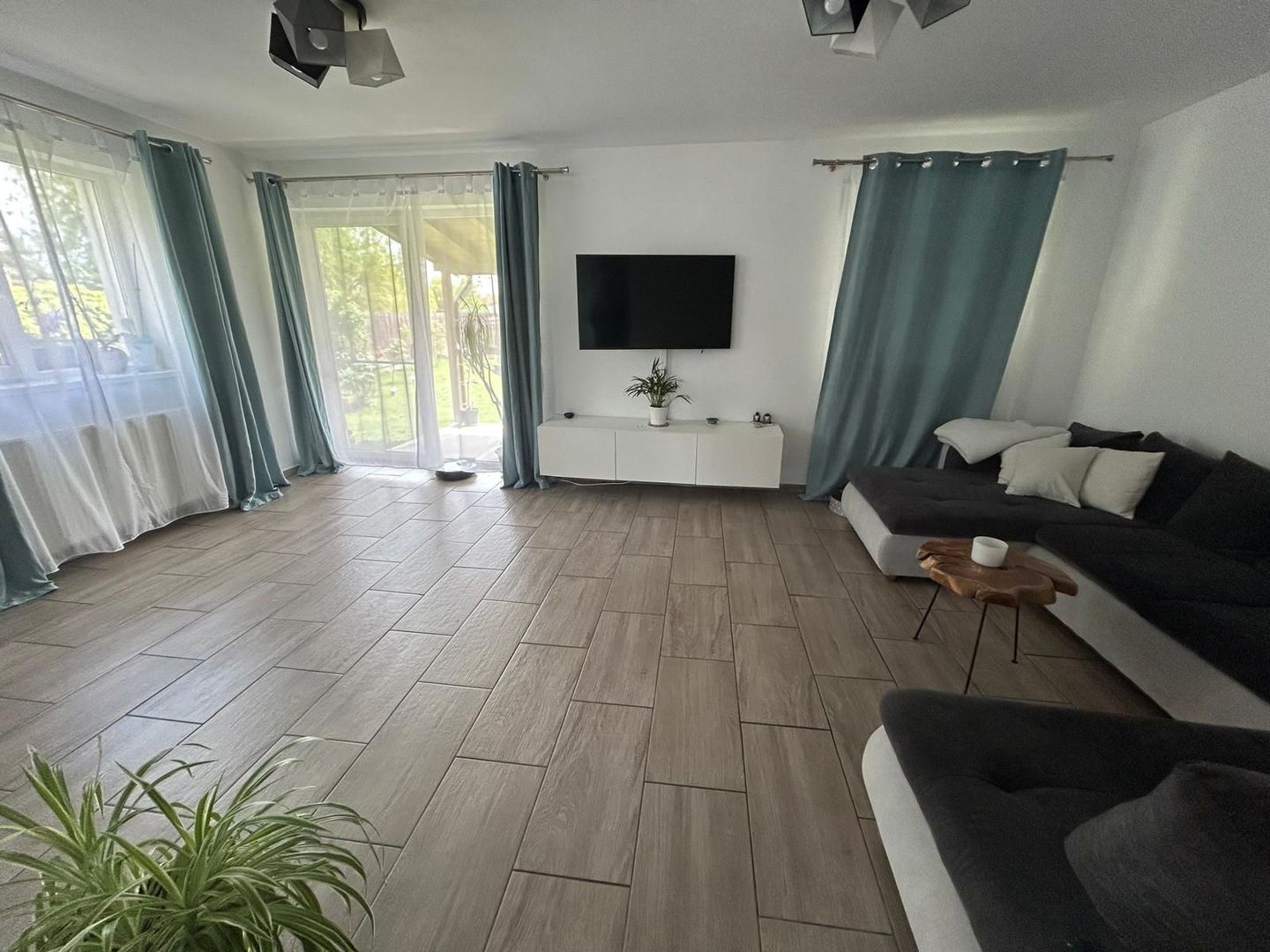 Comision 0% Duplex modern, 4 camere, teren 341 mp, Sânandrei - Poză 7