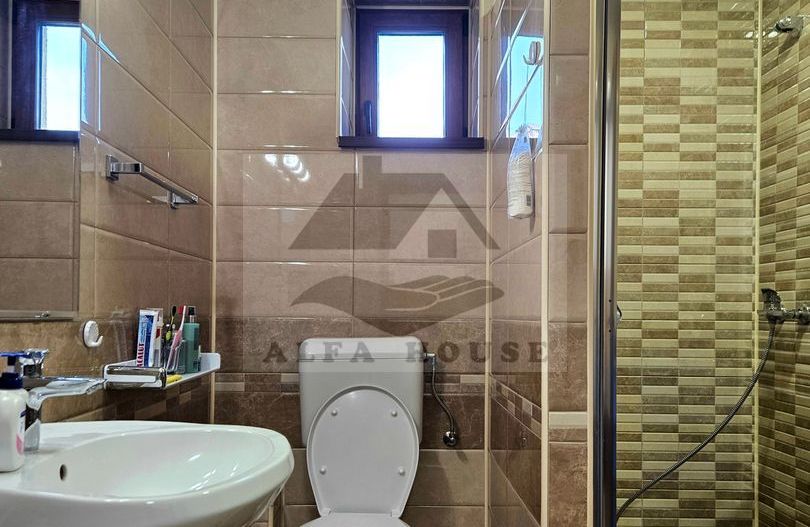 Casă plus Spațiu comercial 741 mp, Teren 906 mp Brasov - zona Blumana - Poză 9