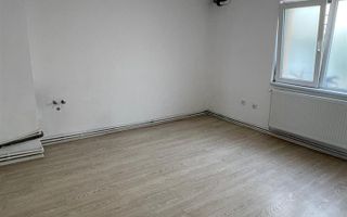 Spatiu comercial de ï¿½nchiriat Calea Aradului - Poză 2