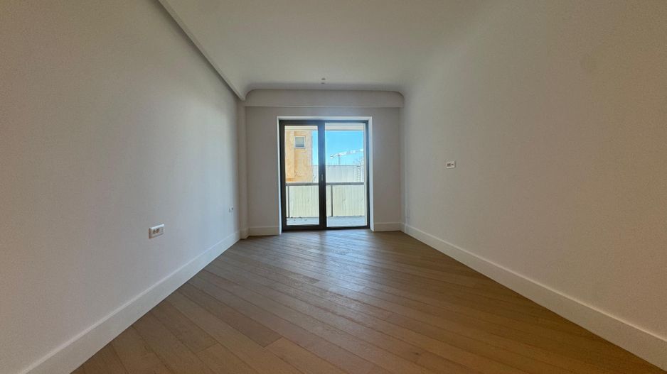 3 CAMERE || CORTINA 126 || EROUIANCU NICOLAE - Poză 6