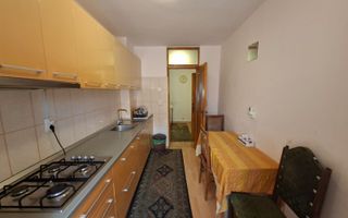 Apartament 3 camere 70 mp Parcul Sub Arini - Poză 3