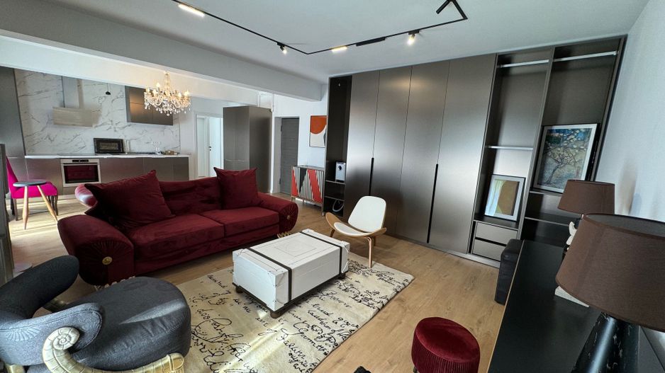 Apartament 2 camere Tunari cu CURTE - Poză 3