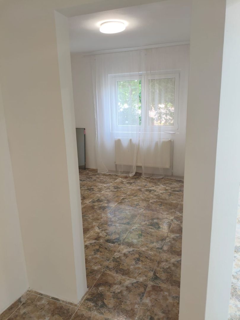 Spațiu comercial de vânzare | Bulevardul Sudului | Vad comercial foarte bun - Poză 3