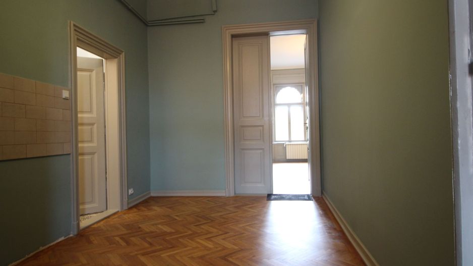 Spatiu de birouri in cladire istorica - Poză 14