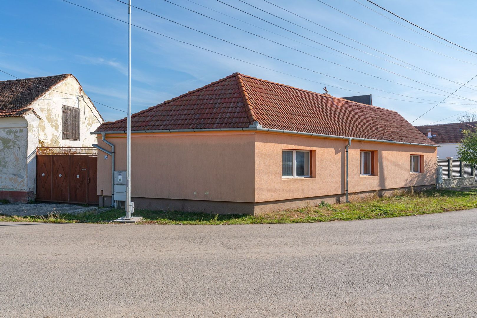 Casă individuală de renovare în Bod, Brașov - Poză 17