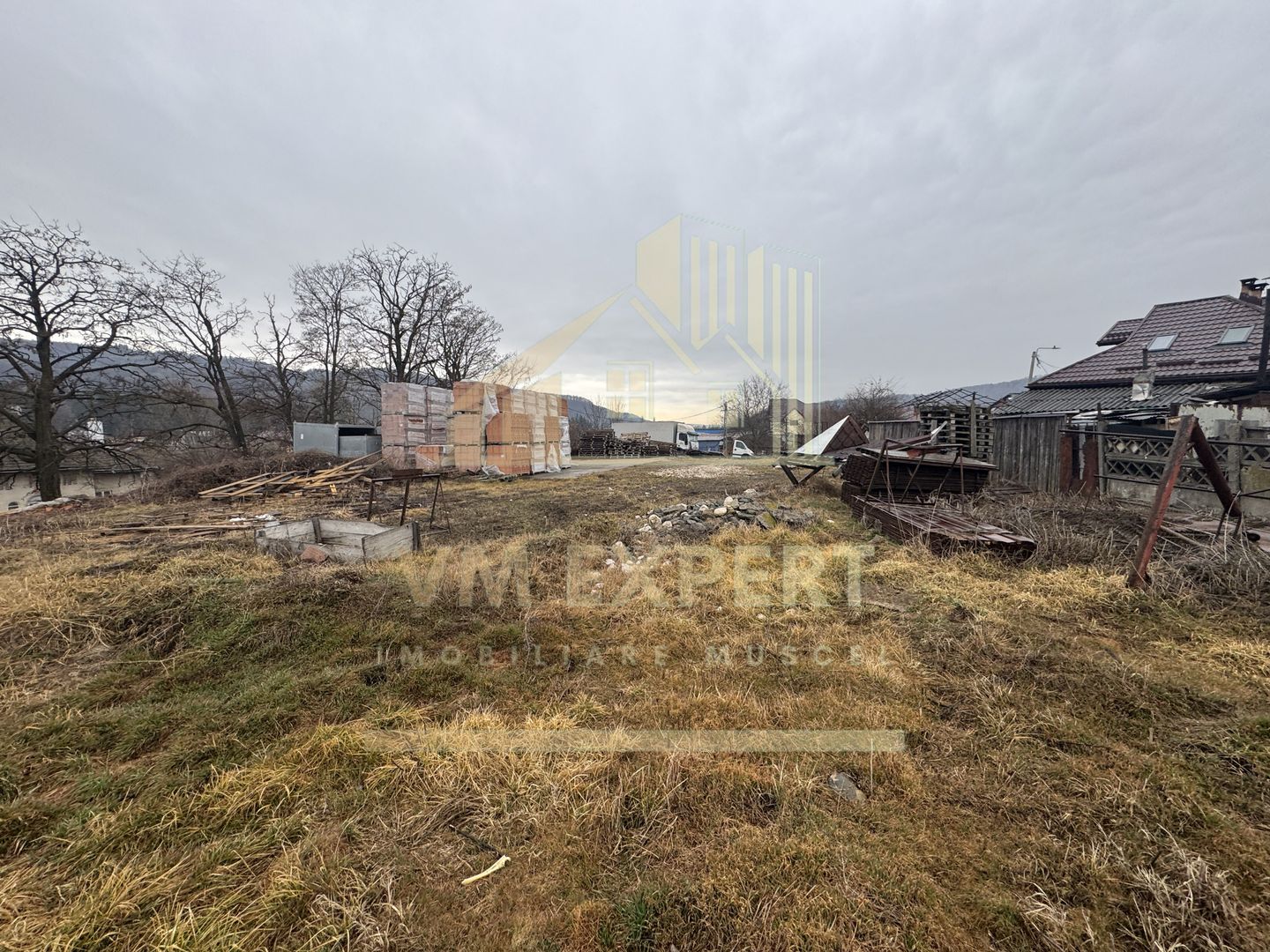 TEREN INTRAVILAN 3364 MP CAMPULUNG ZONA MĂNĂSTIREA NEGRU VODĂ COMISION 0 - Poză 5