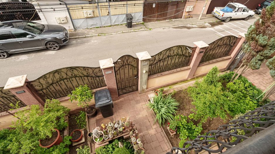 RAHOVA Salaj Vila 2007 S+P+1+M calitate superioara 370 mp - Poză 9