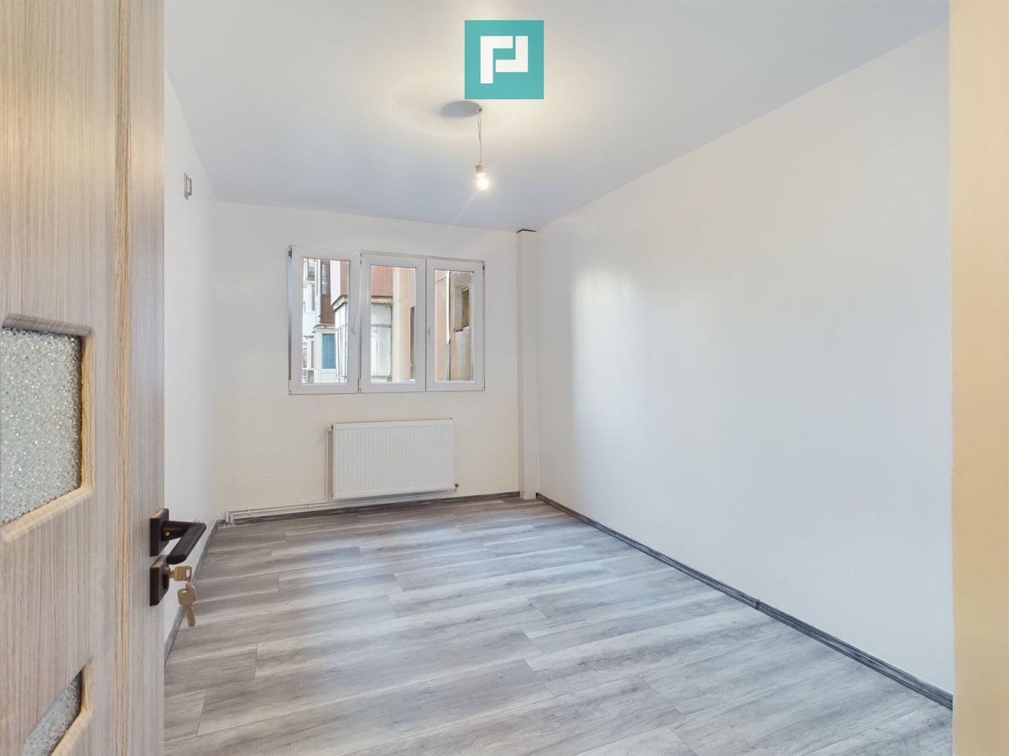 Apartament 3 camere pe str Hateg in Vlaicu - Poză 10