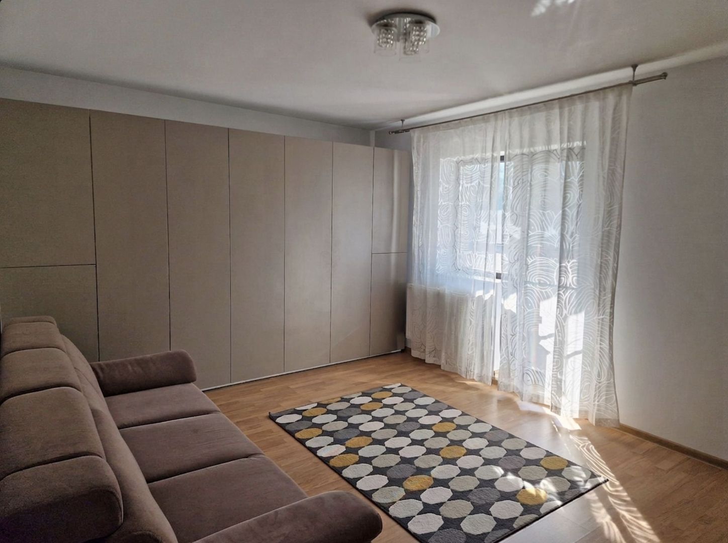 De închiriat apartament 2 camere Titan - Poză 1