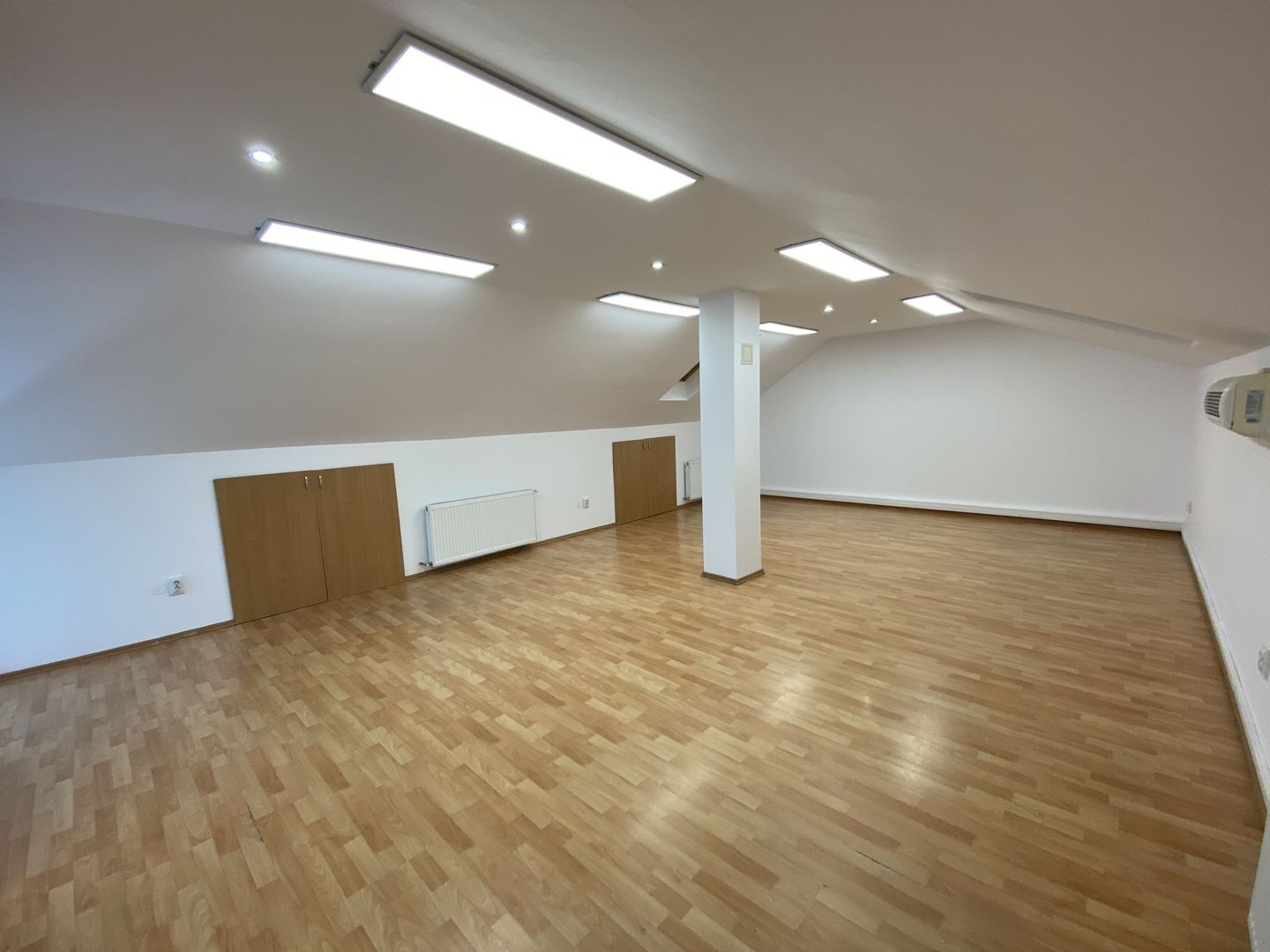 Spatiu de birou -zona strada Cluj - Poză 1