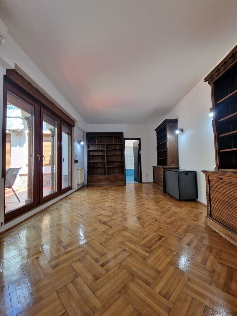 Vila 4 camere pretabila firma - Poză 16