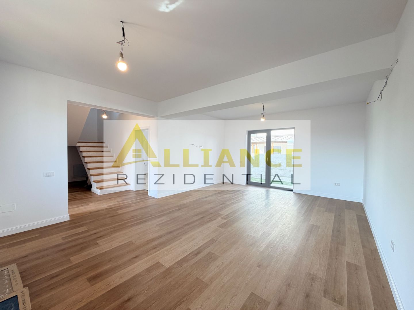 Casa P+M din caramida | Teren 280 mp | Incalzire in pardoseala si Tri - Poză 7
