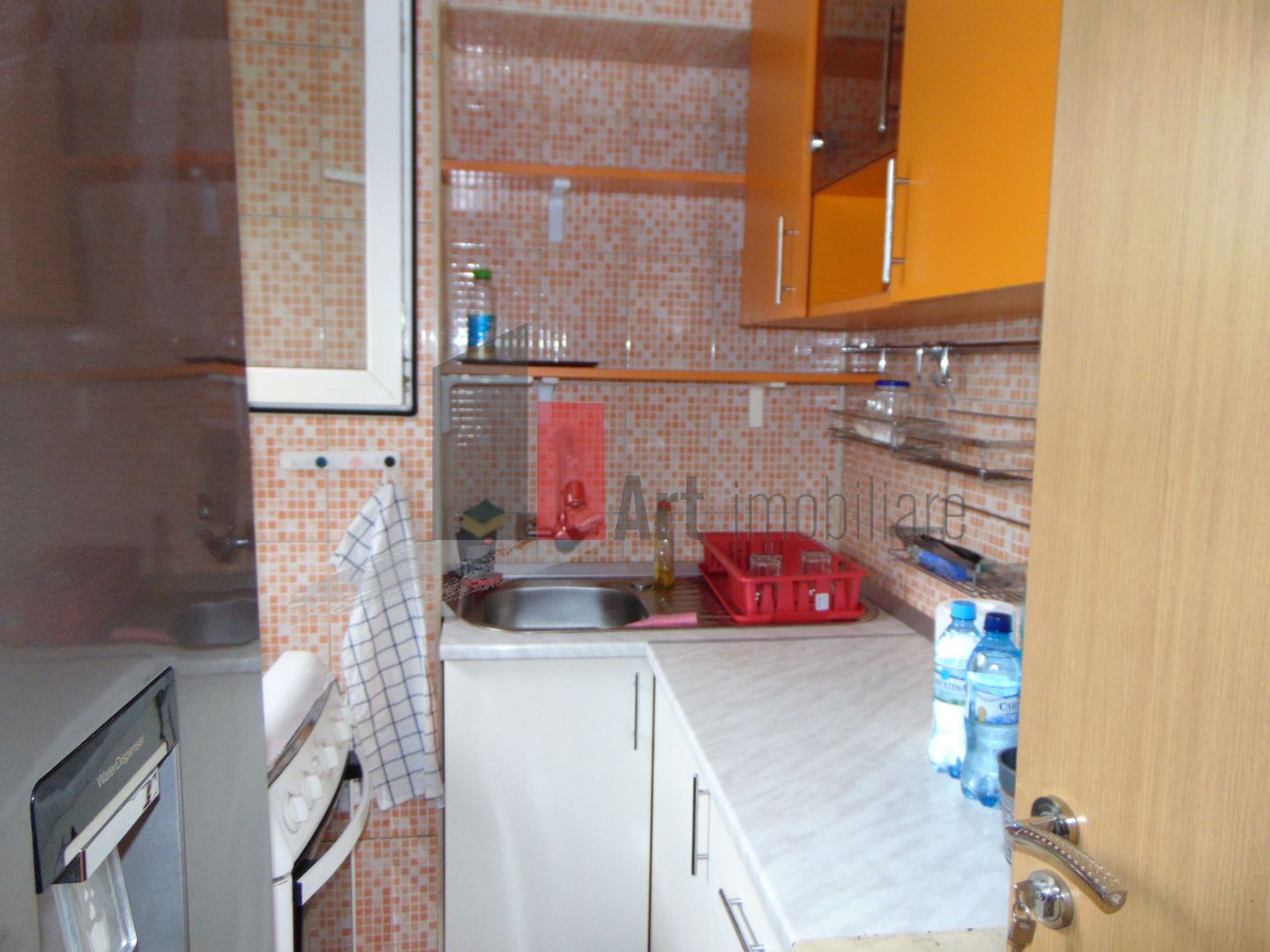Apartament cu o camera, garsoniera Titan metrou - Poză 2