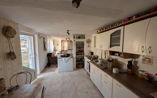 Casa cu 2 corpuri de cladire zona Hapria, 960mp Teren - Poză 10