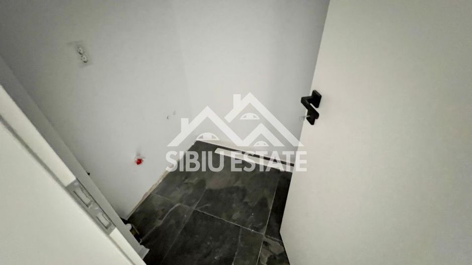 Apartament cu Gradina generoasa de 49 mp 3 camere, terasa, balcon - Poză 14