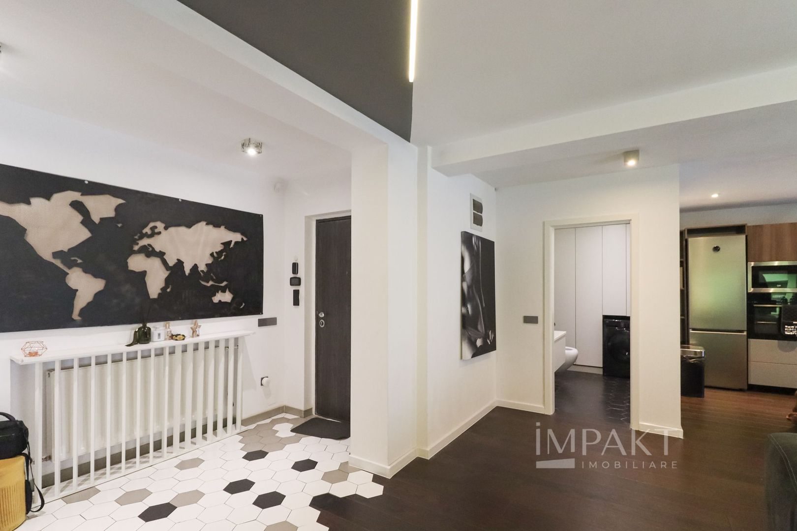 Apartament spatios cu balcon si terasa, complet mobilat, Europa! - Poză 5