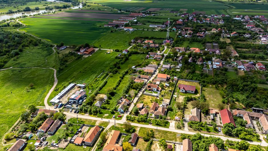 Teren intravilan Mândruloc - Poză 6