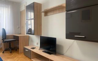 2 dormitoare, centrala proprie, bucatarie inchisa. Piața Libertatii. - Poză 8